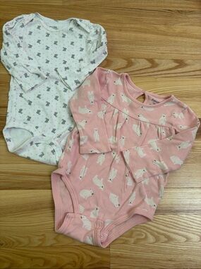 Lot Baby Size 18m Animal Print Onesies Pink and White Long-Sleeve Set Cute!
